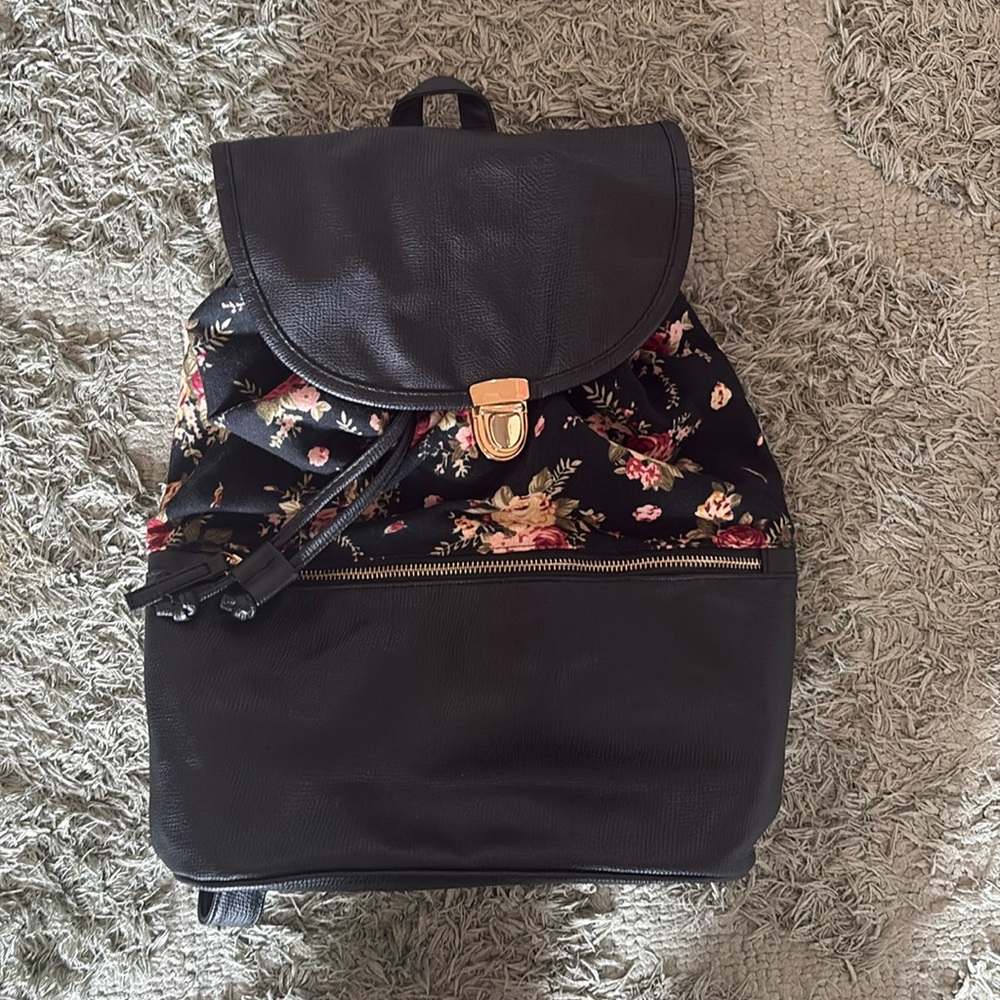 Mini backpack